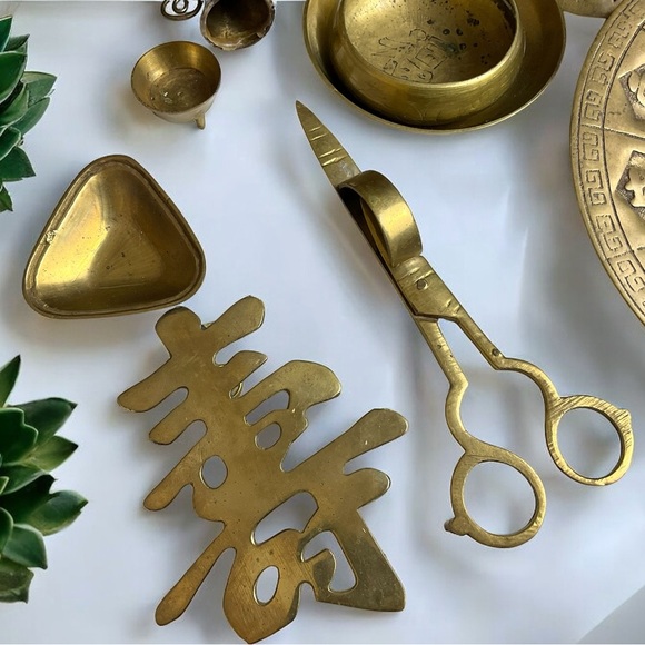 10 Antique Brass Collectibles W/Unique Candle Trimmer - Picture 2 of 14